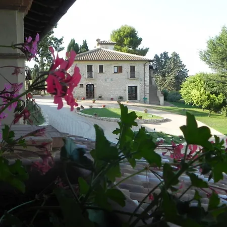 Casa di campagna Tenuta Pizzogallo